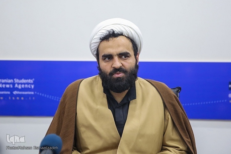 حجت‌الاسلام و المسلمین محمدحسین پورثانی، معاون پرورشی و فرهنگی اداره‌کل آموزش و پرورش خراسان رضوی