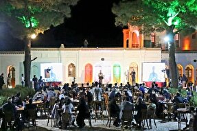 عکس | بزرگداشت روز خبرنگار در باغ فتح‌آباد کرمان