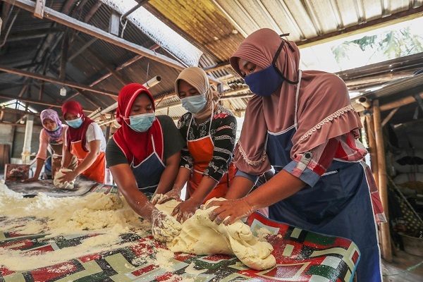 بانوان در صنعت حلال مالزی نقش‌آفرینی می‌کنند