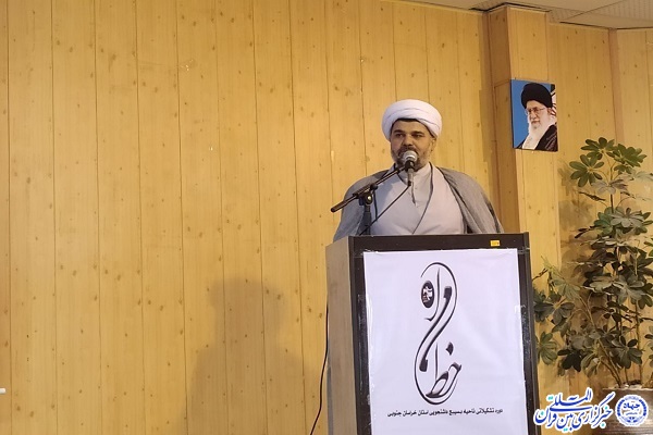 حجت الاسلام علیرضا کامجو، معاون تعلیم و تربیت سپاه انصارالرضا(ع) خراسان‌جنوبی