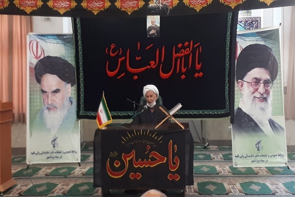 تحلیل واقع‌بینانه از نهضت حسینی ضروری است