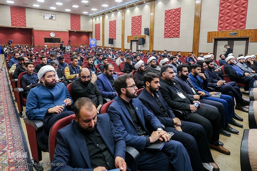 بیداری اولین قدم برای رسیدن به معرفت است
