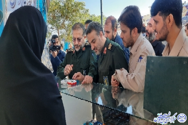 بازدید رئیس سازمان بسیج مستضعفین از نمایشگاه فزدوس