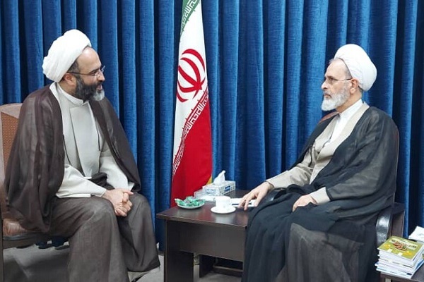 آیت‌الله اعرافی مدیر حوزه‌های علمیه و حجت‌الاسلام والمسلمین مرتضی شعبان‌زاده، مدیرکل تبلیغات اسلامی قم
