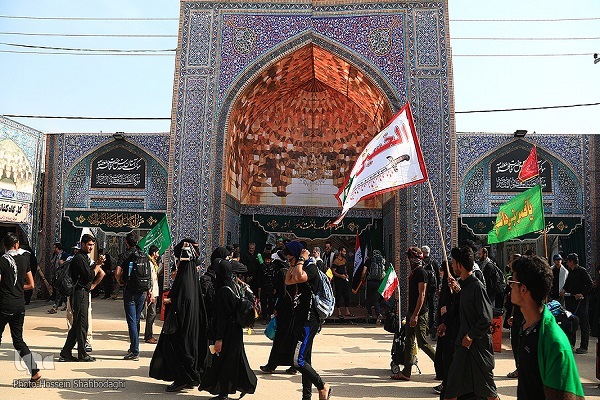 اذن خدمت خادمان موکب آستان مقدس بانوی کرامت از امیرالمومنین(ع)