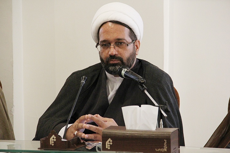 حجت‌الاسلام والمسلمین عباس جوانشیر، معاون آموزشی نمایندگی جامعه‌المصطفی در خراسان