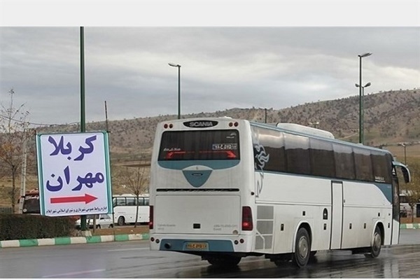 اتوبوس های ایرانی برای جابجایی زائران وارد عراق می شوند