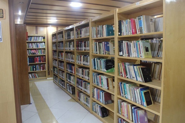 کتابخانه فرهنگ‌سرای مهر