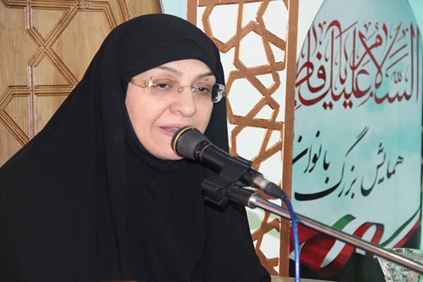آزاده نیکپور، مدیر مدرسه علمیه الزهرا(س) یزد