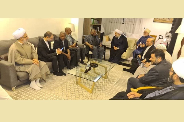 دیدار رئیس جامعةالمصطفی العالمیه با اسقف اعظم تانزانیا