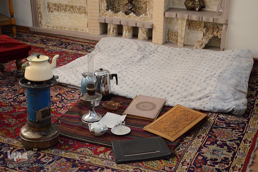 شهریار؛ از ارادت به خاندان عصمت تا پیام به اینشتین