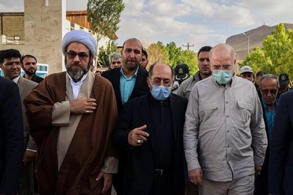 ادای احترام رئیس مجلس به مقام شامخ شهدای خرم‌آباد