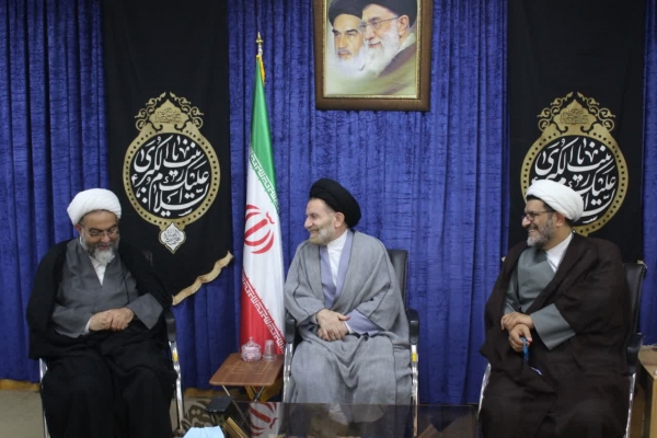دیدار مسئول انجمن کلام حوزه علمبه کشور با حجت‌الاسلام شاهرخی