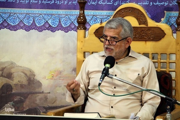 علی اصغر زنگانه مدیر ضیافت نور کرسی تلاوت قرآن