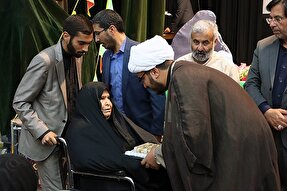 تجلیل از 8 مادر شهید ابرکوهی در «روایت مادری»