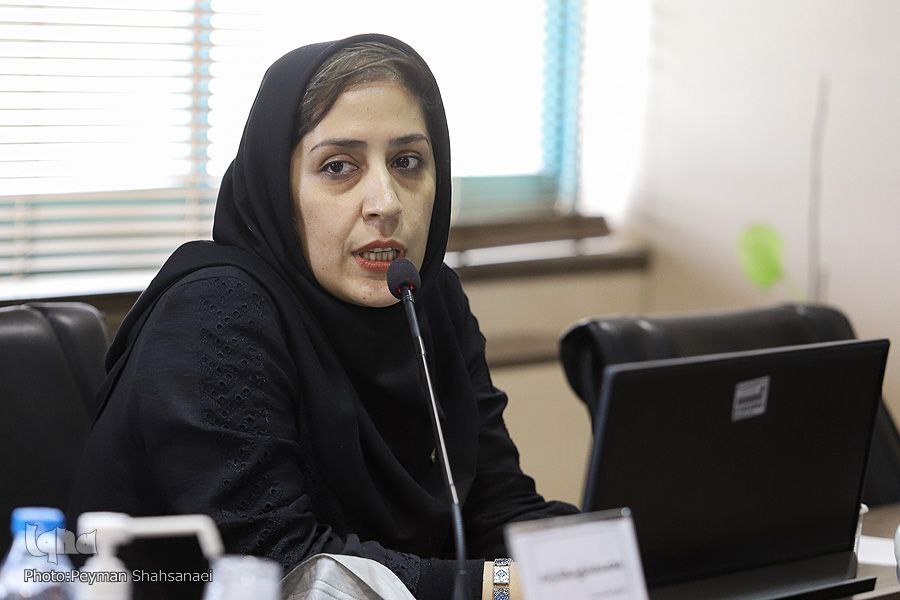 مینا کشانی عضو هیئت علمی جهاددانشگاهی واحد اصفهان
