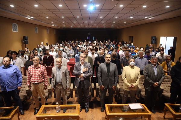 آرامش و امنیت امروز خود را مدیون شهدا هستیم