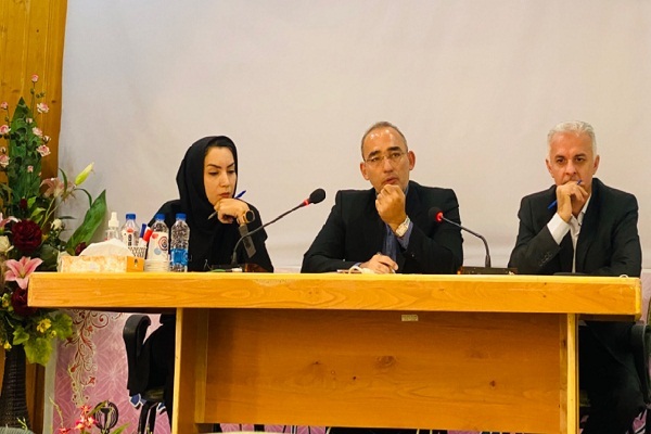 جواد مجیدی، معاون خدمات درمانی بیمه سلامت آذربایجان‌غربی، محمد دلیرراد، معاون غذا و داروی دانشگاه علوم پزشکی ارومیه، لعیا صدیق‌راد، مدیر نظارت و ارزیابی مواد و فرآورده‌های دارویی دانشگاه علوم پزشکی آذربایجان‌غربی