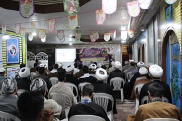 جشن هفته وحدت در مدرسه علمیه امام خمینی(ره) ارومیه