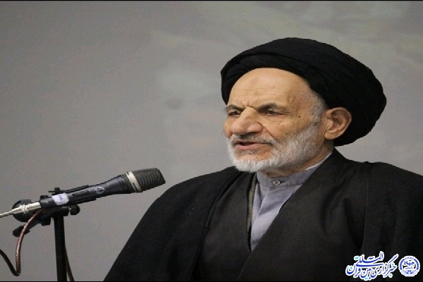 علم باید در راستای خدمت به مظلومین قرار گیرد