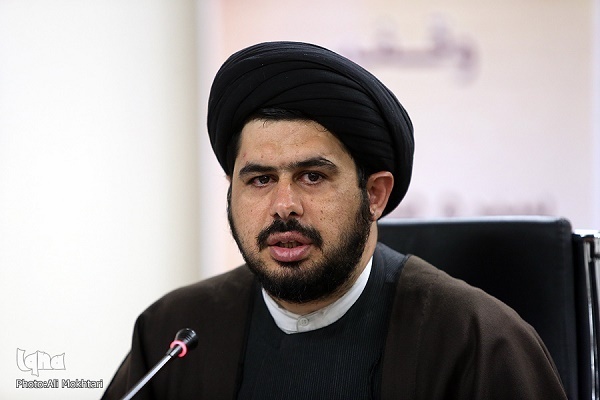 جمعه////////هفته‌ای با بررسی موضوع نقد و انتقادپذیری