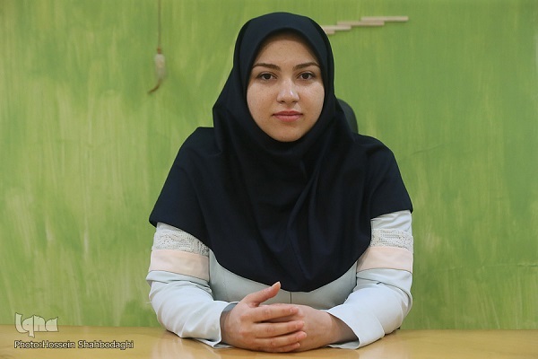 حکیمه غرویان مشاور مرکز تحقیقات، آموزش و مشاوره خانواده قم