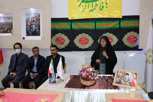 نشست مطالعاتی کتاب من زنده‌ام