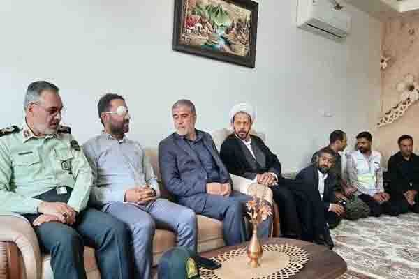 دیدار نماینده یزد در مجلس با جانباز فراجا