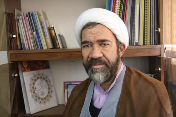 اصغر توسلی معاون امور ثبتی و حقوقی اداره‌کل اوقاف و امور خیریه استان اصفهان