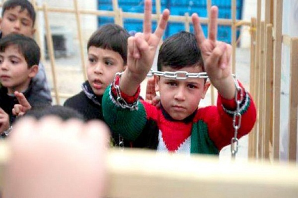 بیش از ۹ هزار کودک دختر و پسر فلسطینی در زندان‌های رژیم صهیونیستی در بازداشت هستند