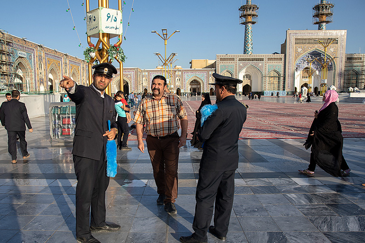 خادمان حرم رضوی