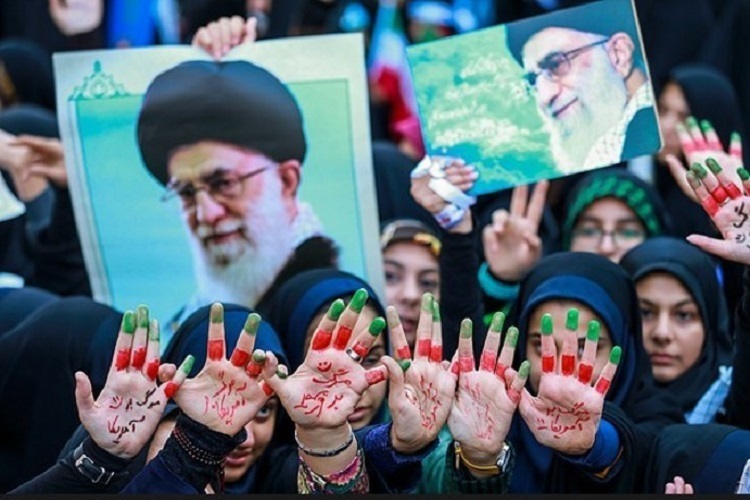 راهپیمایی ۱۳ آبان