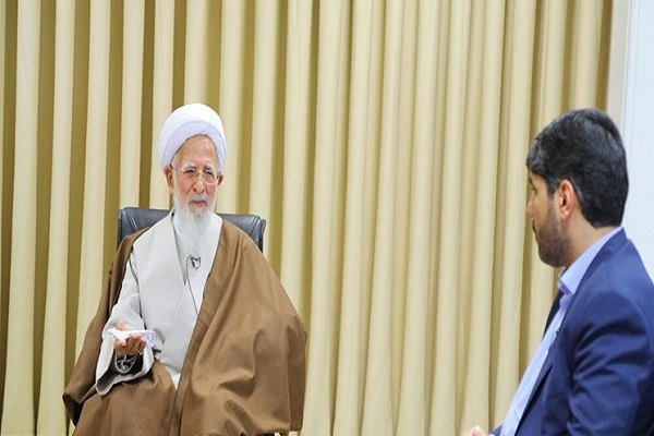 آیت‌الله جوادی‌آملی، استاد حوزه علمیه