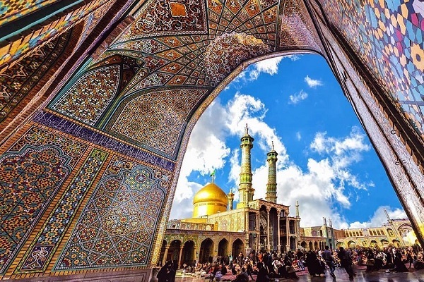 بارگاه حضرت معصومه(س) بارگاه حضرت معصومه(س)