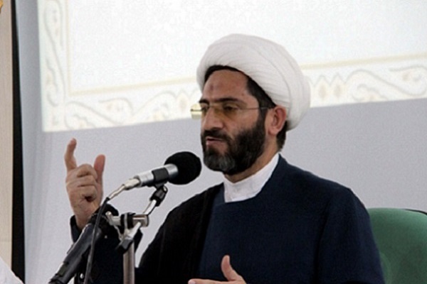 قرآن در نظام تربیتی ایران باید از جایگاه والایی برخوردار شود