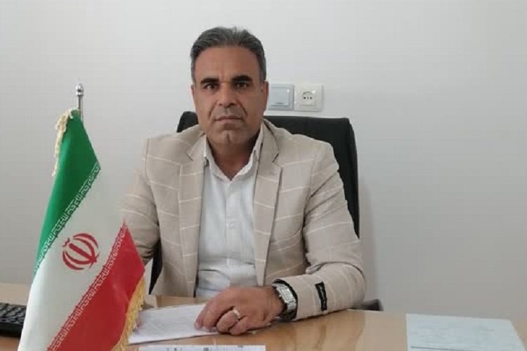 سامان کرمی، رئیس کمیته امداد امام خمینی(ره) شهرستان کامفیروز