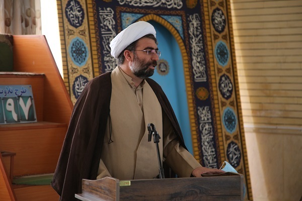 حجت‌الاسلام حبیب حاتمی کن‌کبود، رئیس دفاتر نهاد نمایندگی مقام معظم رهبری در دانشگاه‌های لرستان