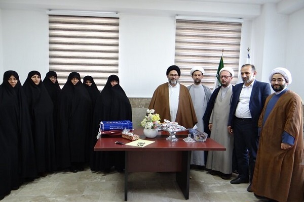 همکاری جامعةالمصطفی و حوزه علمیه خواهران گلستان توسعه می‌یابد
