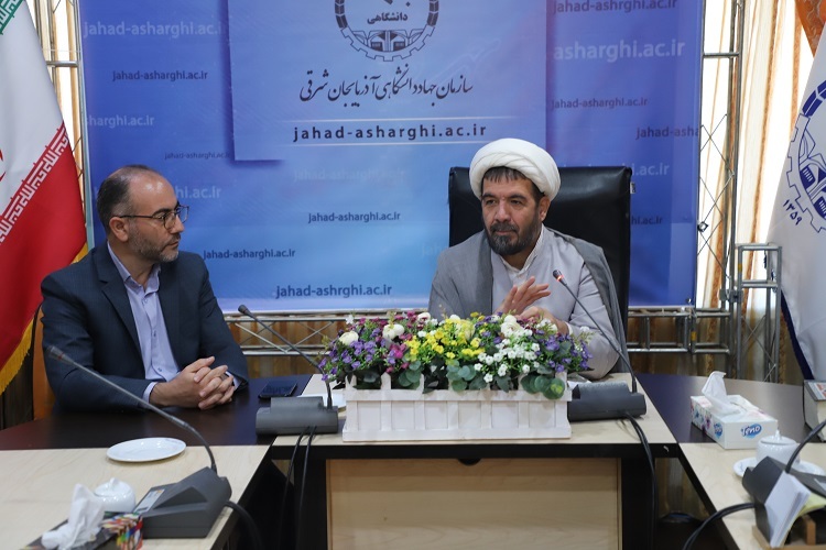 حجت الاسلام نظری، مدرس حوزه و دانشگاه