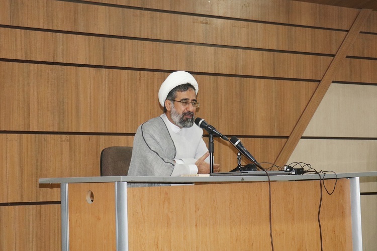 حجت‌الاسلام والمسلمین محمدصادق کفیل، رئیس مرکز تخصصی صحیفه سجادیه