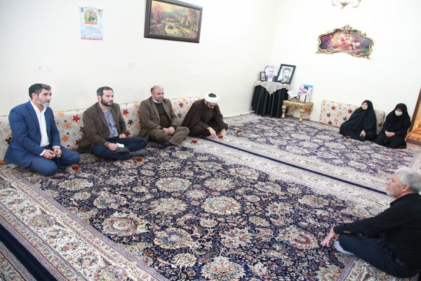دیدار با خانواده شهید خانی‌چگنی