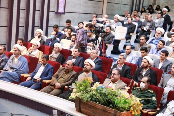 نشست هم‌اندیشی دانشگاهیان لرستان