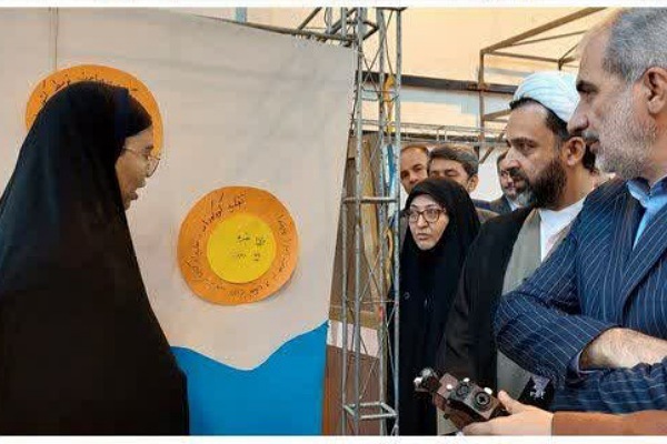 بازدید وزیر آموزش و پرورش از نمایشگاه مفاهیم قرآن بازدید وزیر آموزش و پرورش از نمایشگاه مفاهیم قرآن