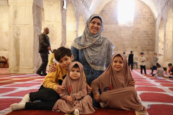 رقابت خانواده های اهل قدس برای حفظ قرآن در مسجدالاقصی+عکس