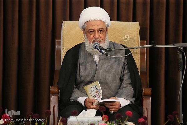 گرامیداشت «حکیم الهی» در بیت مرحوم ایشان برگزار شد