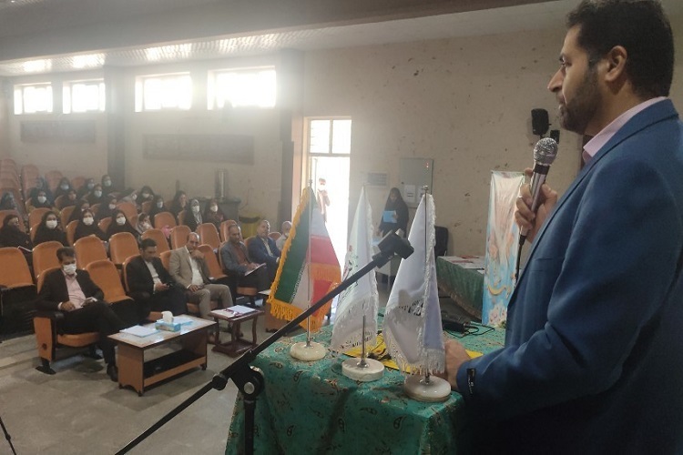 گردهمایی معلمان دوره اول ابتدایی مدارس شاهد شیراز