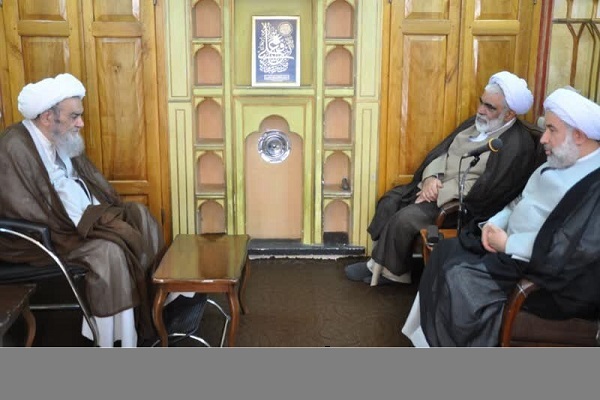 آیت‌الله العظمی حسین مظاهری، از مراجع تقلید شیعه در اصفهان
