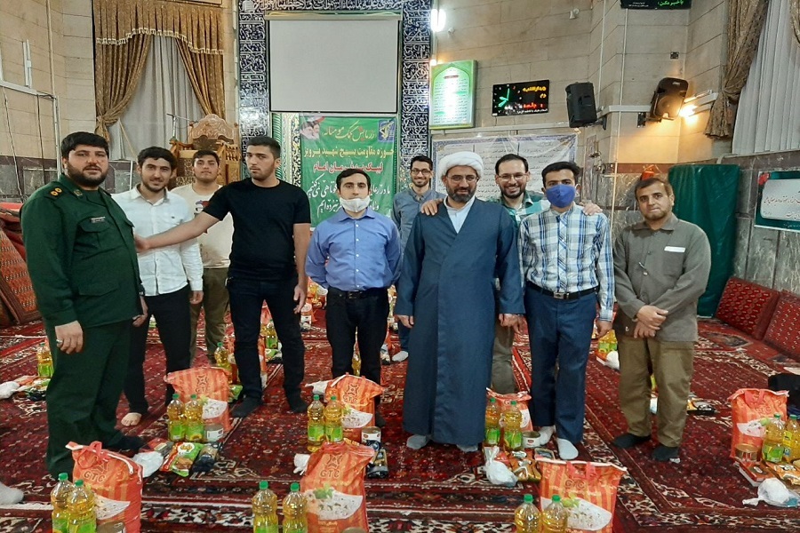 کمک صمیمانه به مردم در مسجد محمد خان بیگ قزوین