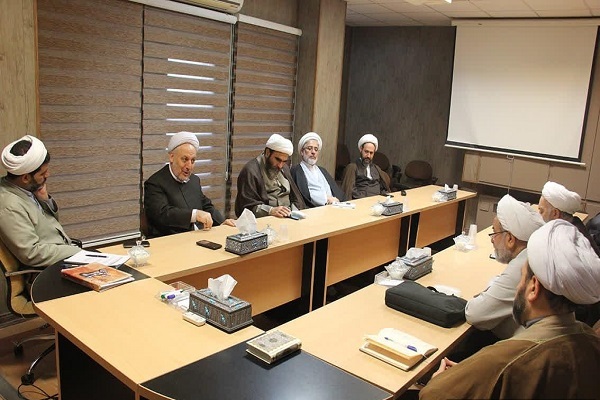 نشست مشترک مدیران مؤسسه آموزش‌های کوتاه مدت با معاونت فرهنگی المصطفی