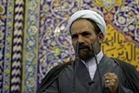 اجرای کامل قانون اساسی راه‌حل مشکلات امروز است